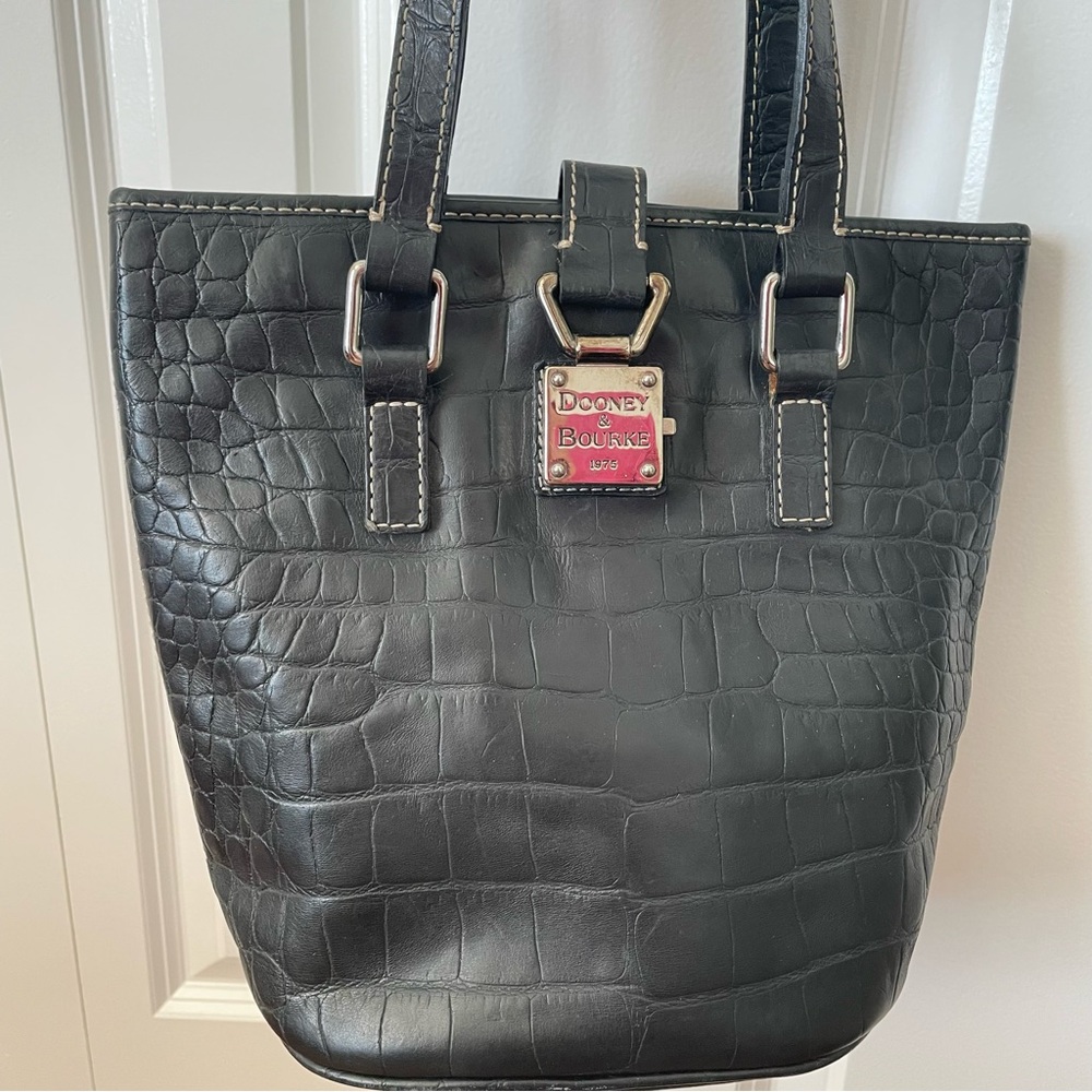 Dooney & Bourke Vintage Black Leather Crocodile Shoulder Bag Bucket Tote